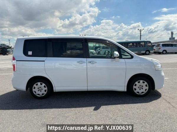 Used 2009 AT toyota noah ZRR70G Image[7]