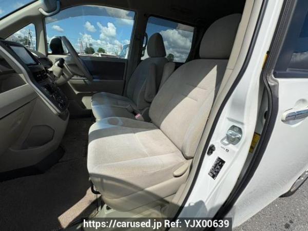 Used 2009 AT toyota noah ZRR70G Image[13]