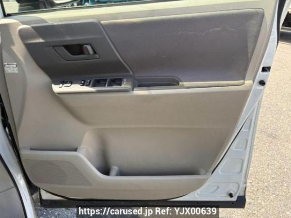 Used 2009 AT toyota noah ZRR70G Image[17]