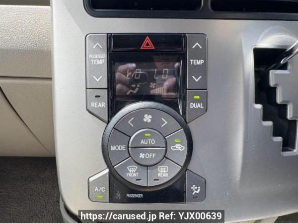 Used 2009 AT toyota noah ZRR70G Image[27]