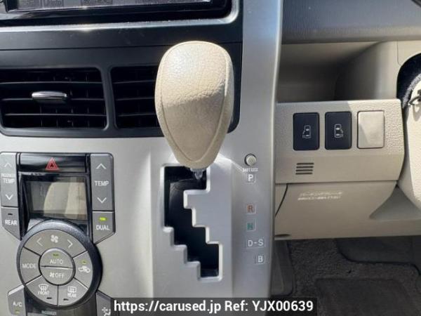 Used 2009 AT toyota noah ZRR70G Image[28]