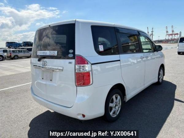 Used 2009 AT toyota noah ZRR70G Image[6]