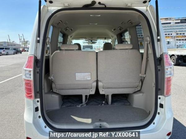 Used 2009 AT toyota noah ZRR70G Image[8]