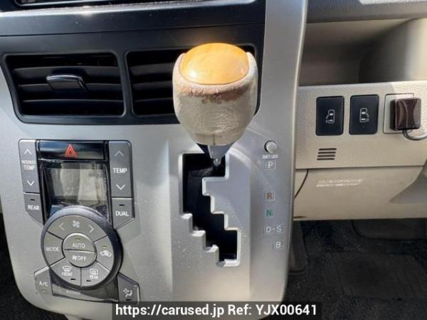 Used 2009 AT toyota noah ZRR70G Image[28]