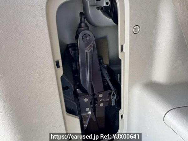 Used 2009 AT toyota noah ZRR70G Image[46]