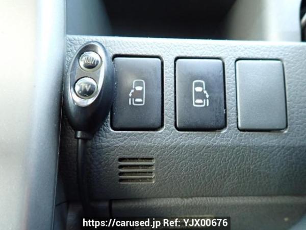 Used 2009 AT toyota voxy ZRR70W Image[27]