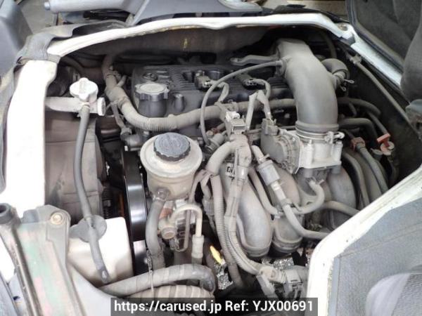 Used 2003 AT toyota hiace-van TRH112V Image[9]