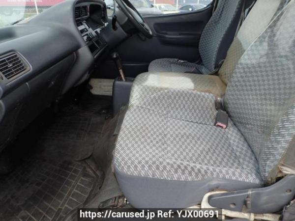 Used 2003 AT toyota hiace-van TRH112V Image[12]