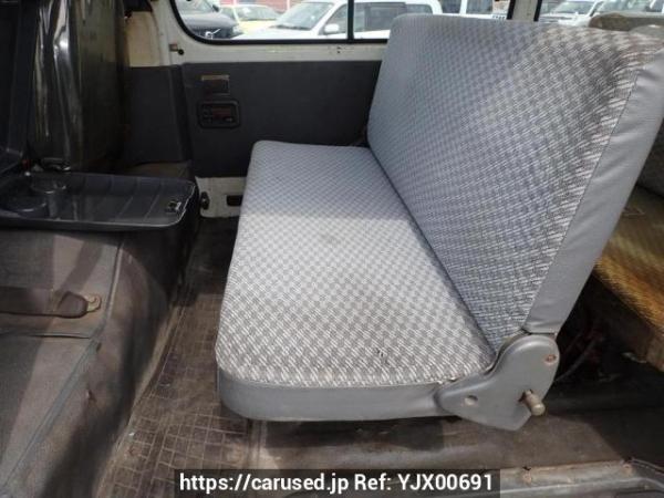 Used 2003 AT toyota hiace-van TRH112V Image[13]