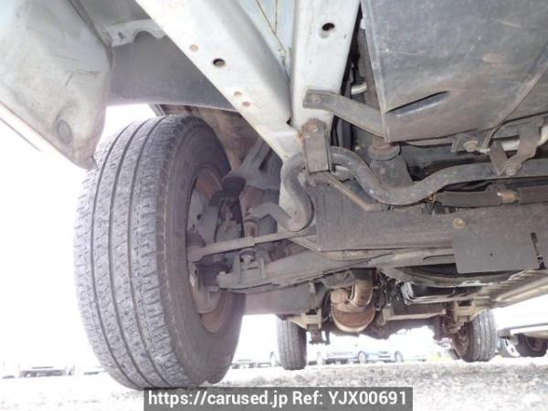 Used 2003 AT toyota hiace-van TRH112V Image[27]