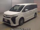 Toyota Voxy ZWR80W