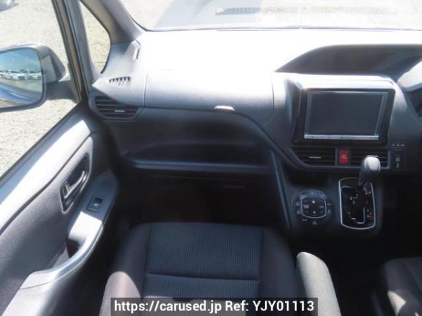 Used 2015 AT toyota noah ZRR80G Image[23]