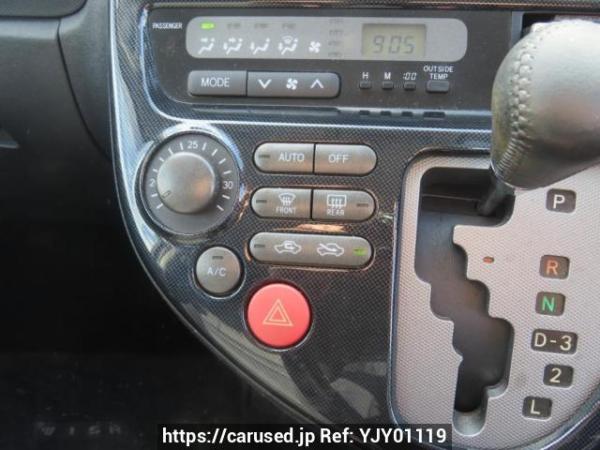 Used 2003 AT toyota wish ZNE10G Image[27]