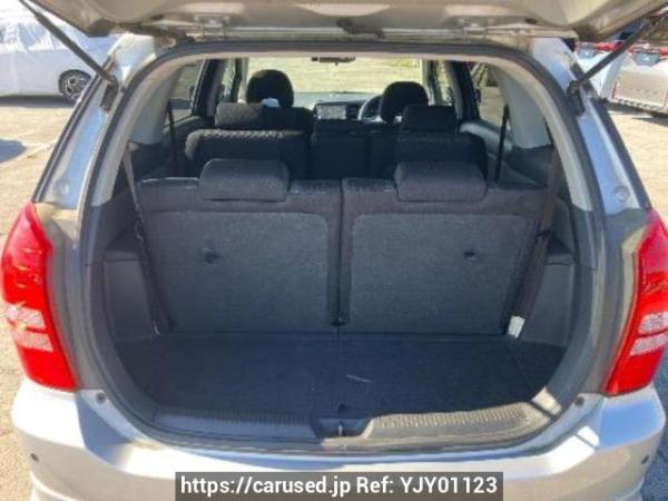 Used 2005 AT toyota wish ZNE10G Image[8]