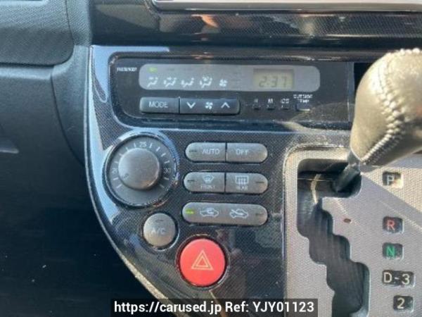 Used 2005 AT toyota wish ZNE10G Image[25]