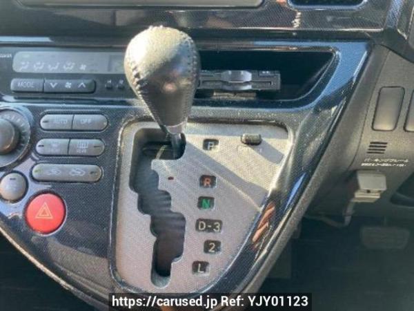 Used 2005 AT toyota wish ZNE10G Image[26]