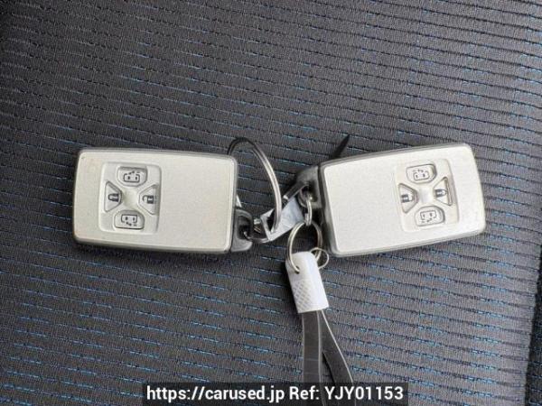 Used 2009 AT toyota voxy ZRR70W Image[31]