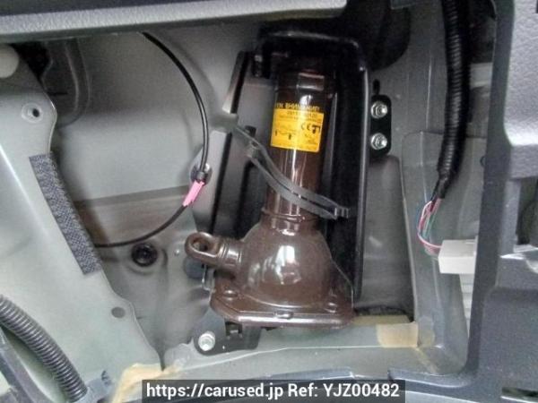 Used 2011 AT toyota land-cruiser URJ202W Image[43]