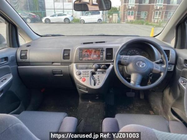 Used 2004 AT toyota wish ZNE10G Image[6]