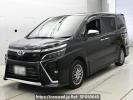 Toyota Voxy ZWR80W