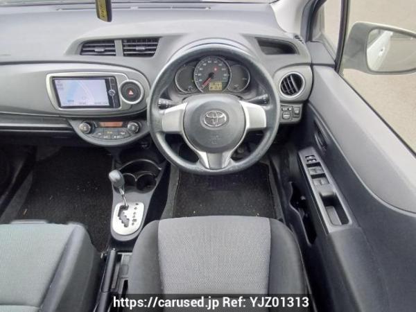 Used 2013 AT toyota vitz NSP130 Image[19]