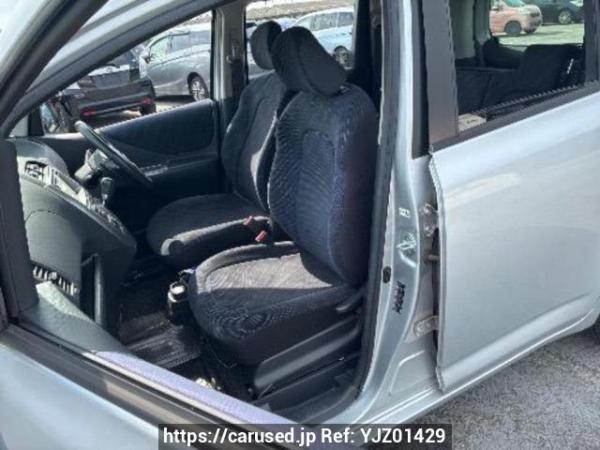 Used 2005 AT toyota ractis NCP100 Image[12]