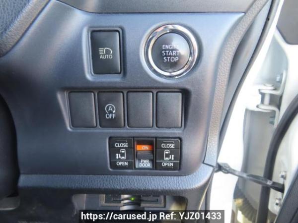 Used 2015 AT toyota noah ZRR80G Image[33]