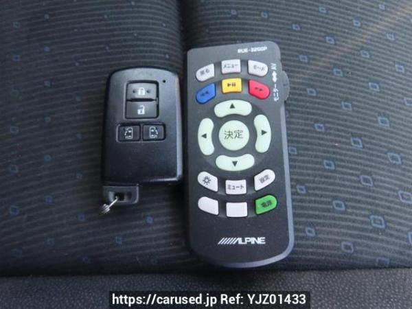 Used 2015 AT toyota noah ZRR80G Image[34]