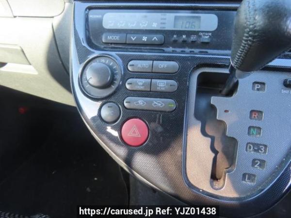 Used 2003 AT toyota wish ZNE10G Image[27]