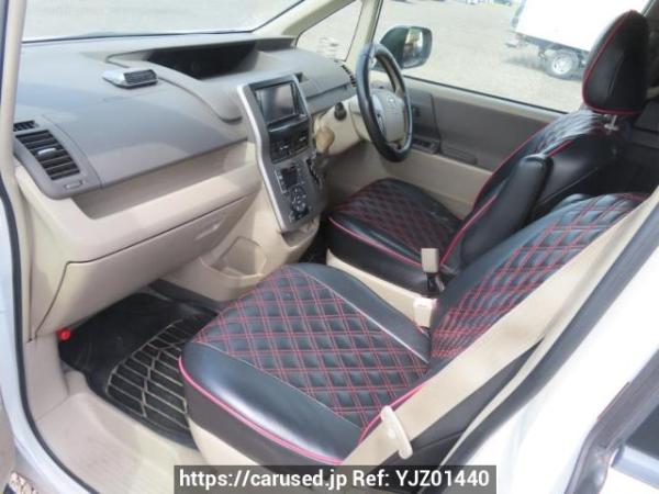 Used 2007 AT toyota noah ZRR70G Image[15]