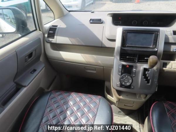 Used 2007 AT toyota noah ZRR70G Image[24]