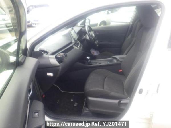 Used 2018 AT toyota c-hr ZYX10 Image[12]