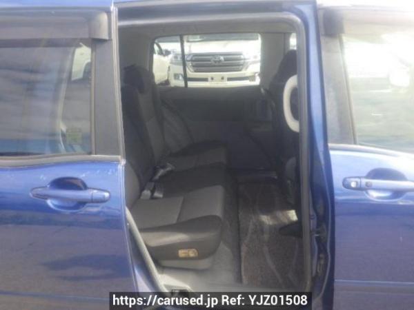 Used 2007 AT toyota raum NCZ20 Image[13]