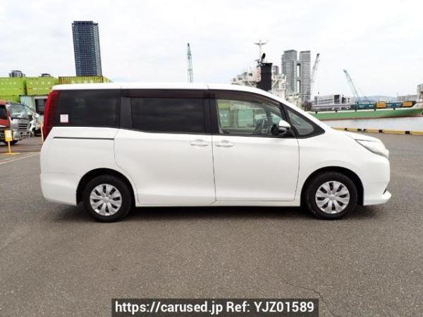 Used 2014 AT toyota noah ZRR80G Image[7]