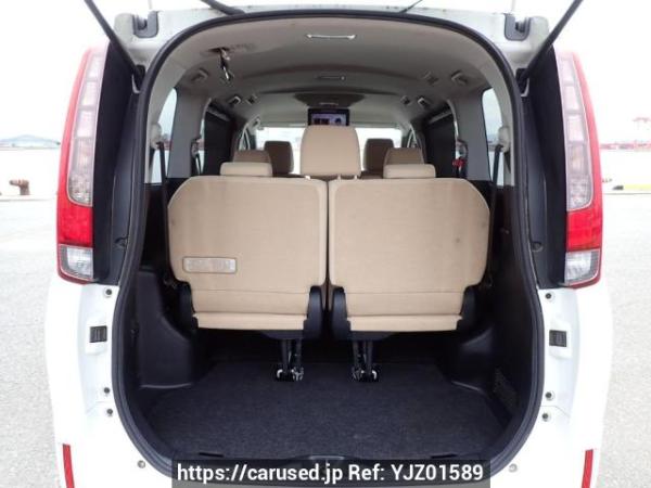 Used 2014 AT toyota noah ZRR80G Image[8]