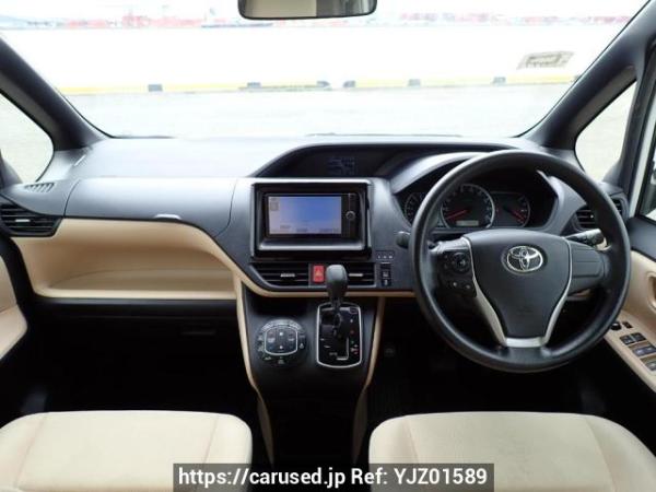 Used 2014 AT toyota noah ZRR80G Image[17]