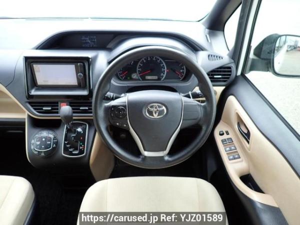 Used 2014 AT toyota noah ZRR80G Image[20]