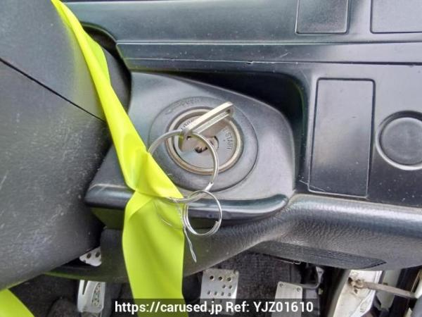 Used 2003 AT toyota regiusace-van RZH112V Image[25]