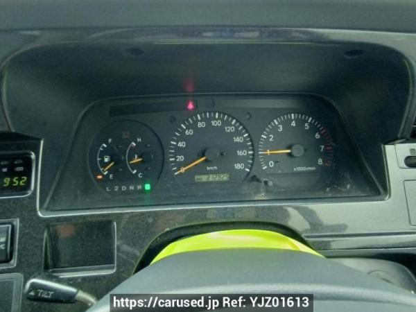 Used 2003 AT toyota hiace-van TRH112V Image[22]
