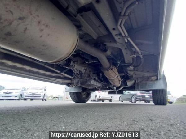 Used 2003 AT toyota hiace-van TRH112V Image[32]