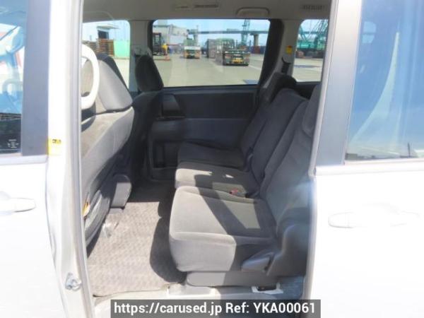 Used 2007 AT toyota noah ZRR70G Image[18]