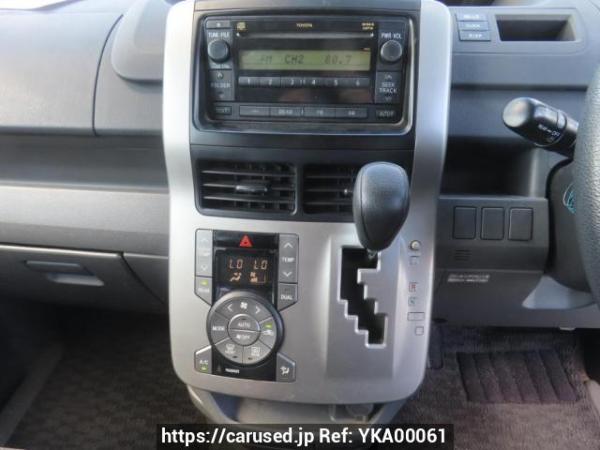 Used 2007 AT toyota noah ZRR70G Image[25]