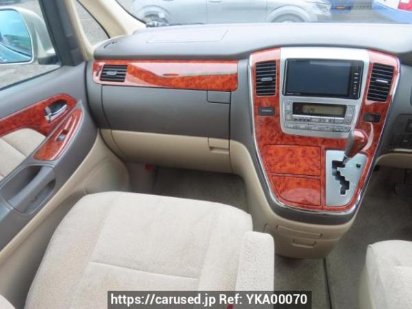 Used 2004 AT toyota alphard MNH10W Image[24]