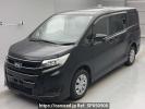 Toyota Noah ZRR85G