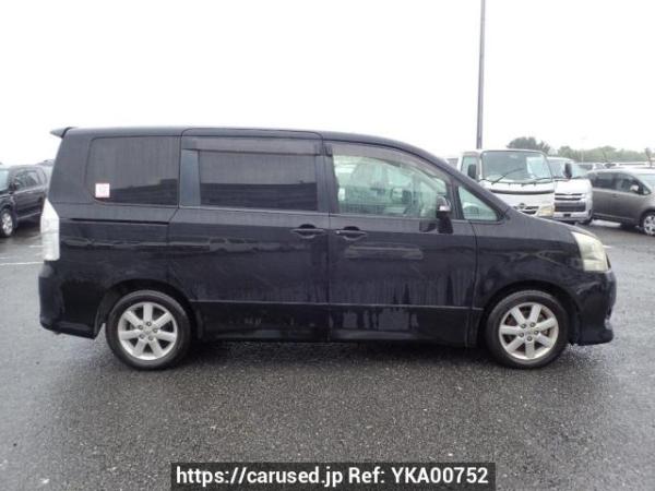 Used 2010 AT toyota noah ZRR70W Image[7]
