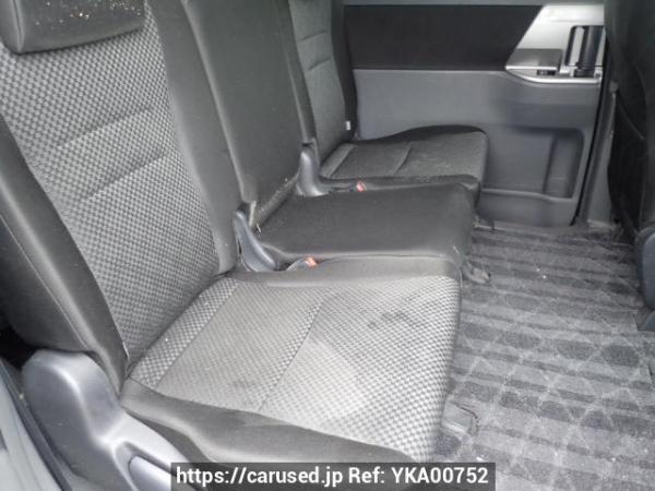 Used 2010 AT toyota noah ZRR70W Image[13]
