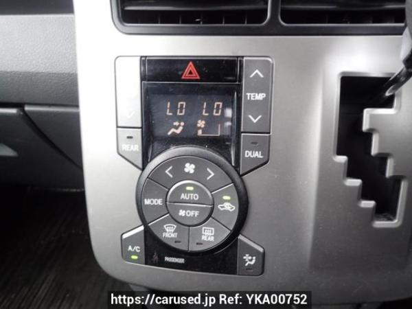 Used 2010 AT toyota noah ZRR70W Image[20]