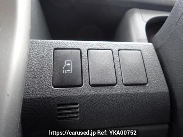 Used 2010 AT toyota noah ZRR70W Image[23]