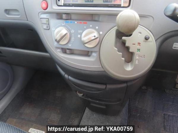 Used 2005 AT toyota sienta NCP81G Image[28]