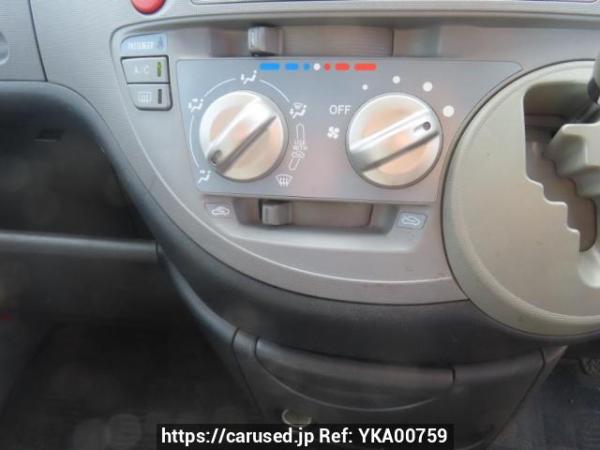 Used 2005 AT toyota sienta NCP81G Image[29]
